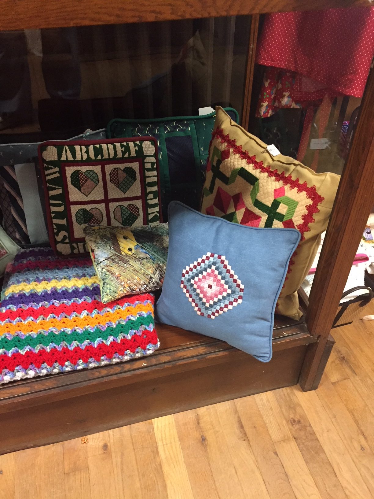 Sandhills Woman's Exchange - Artisans for Sale